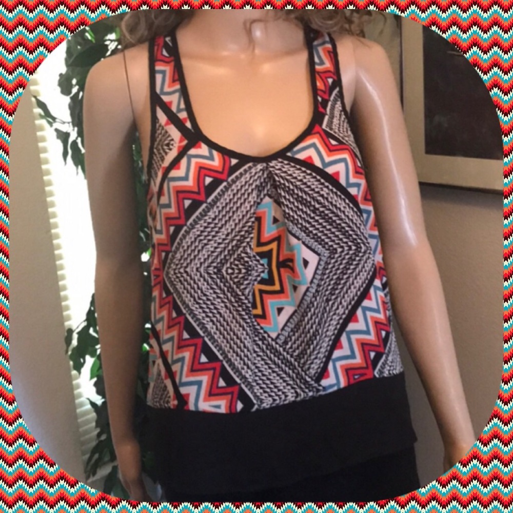 Cute Ladies Top Size Small
